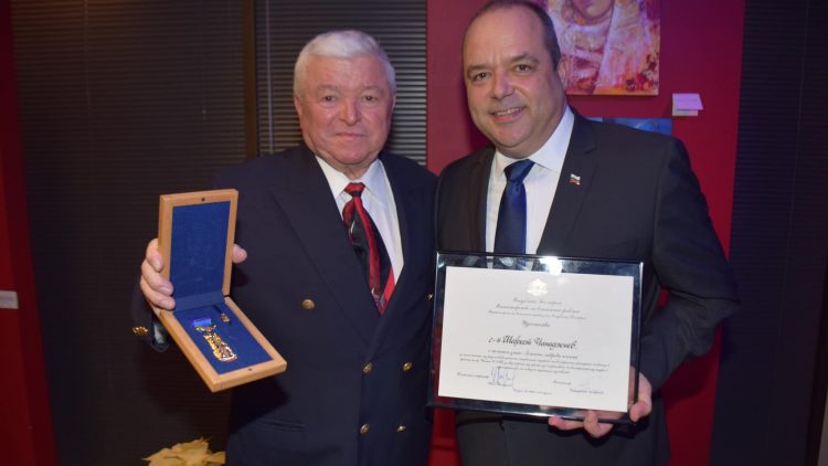 Mr. Shefket Chapadjiev has been awarded a “Golden Laurel Branch” by the Bulgarian Foreign Ministry