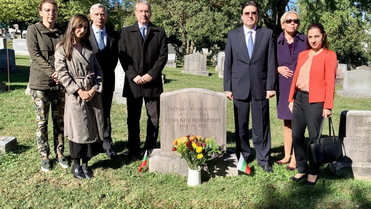 Почитане на паметта на първия пълномощен министър на България в САЩ