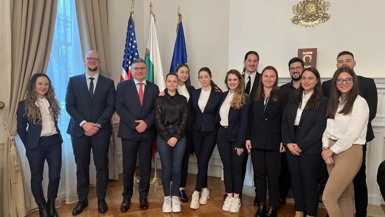 Meeting of Ambassador Panayotov with Bulgarian law students