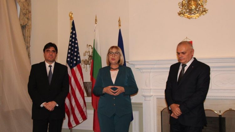 Minister of Justice and the Minister of Interior of the Republic of Bulgaria had a meeting at the Embassy with the Bulgarian community in Washington, DC